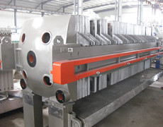 自動(dòng)拉板鑄鐵壓濾機(jī)配套接液翻板